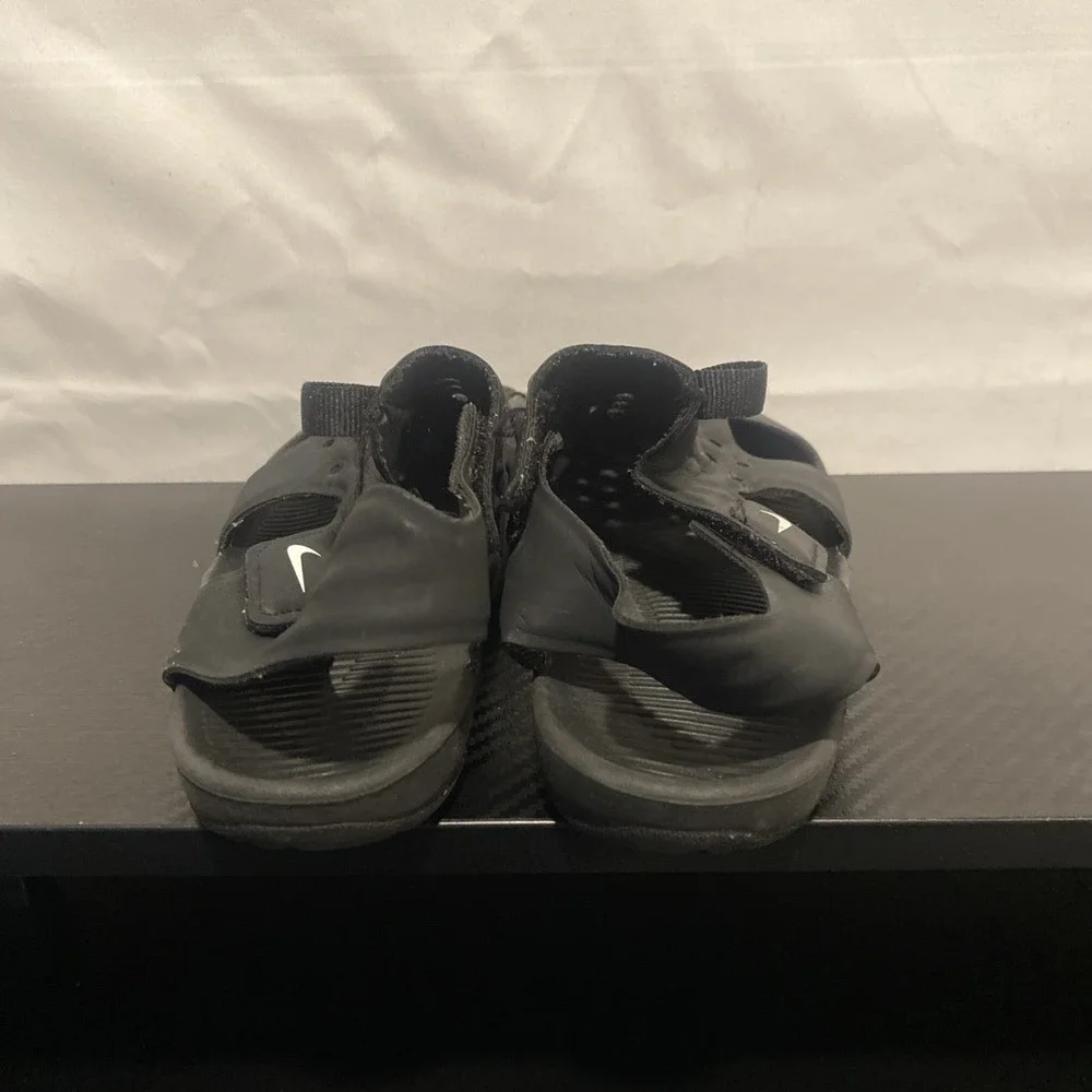 Nike Sunray Protect 2 Black Lightweight Closed Toe Sandal Youth Size 13